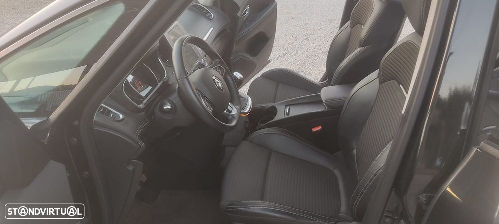 Renault Grand Scénic - 10