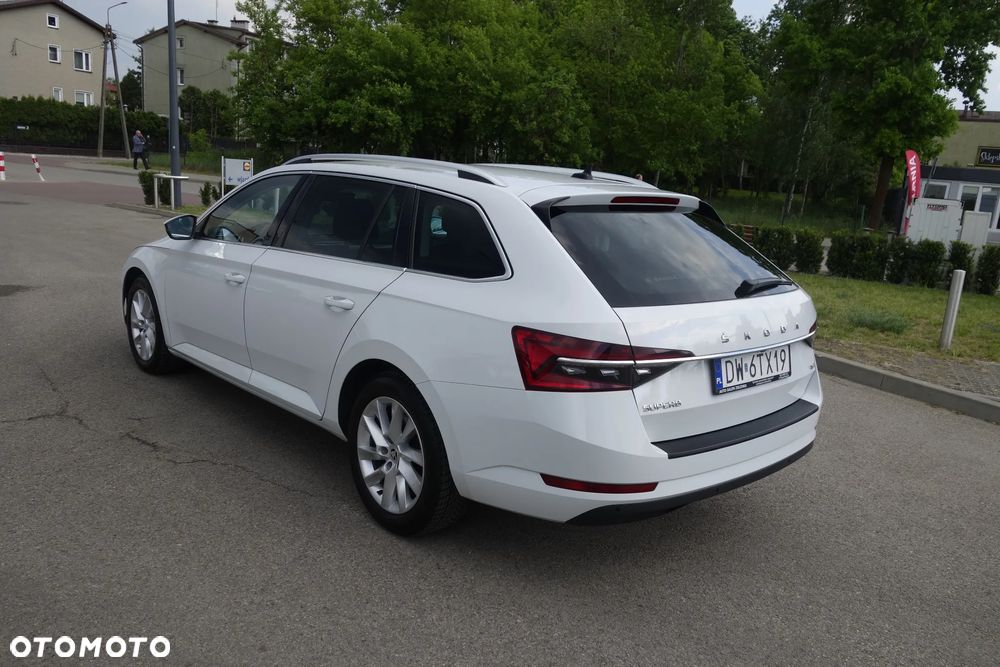 Skoda Superb 2.0 TDI SCR 4x4 Style DSG - 5
