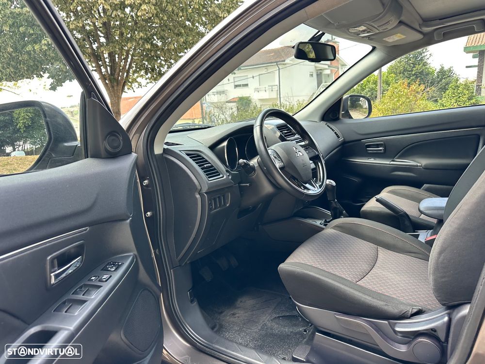 Mitsubishi ASX 1.6 MIVEC Intense - 21
