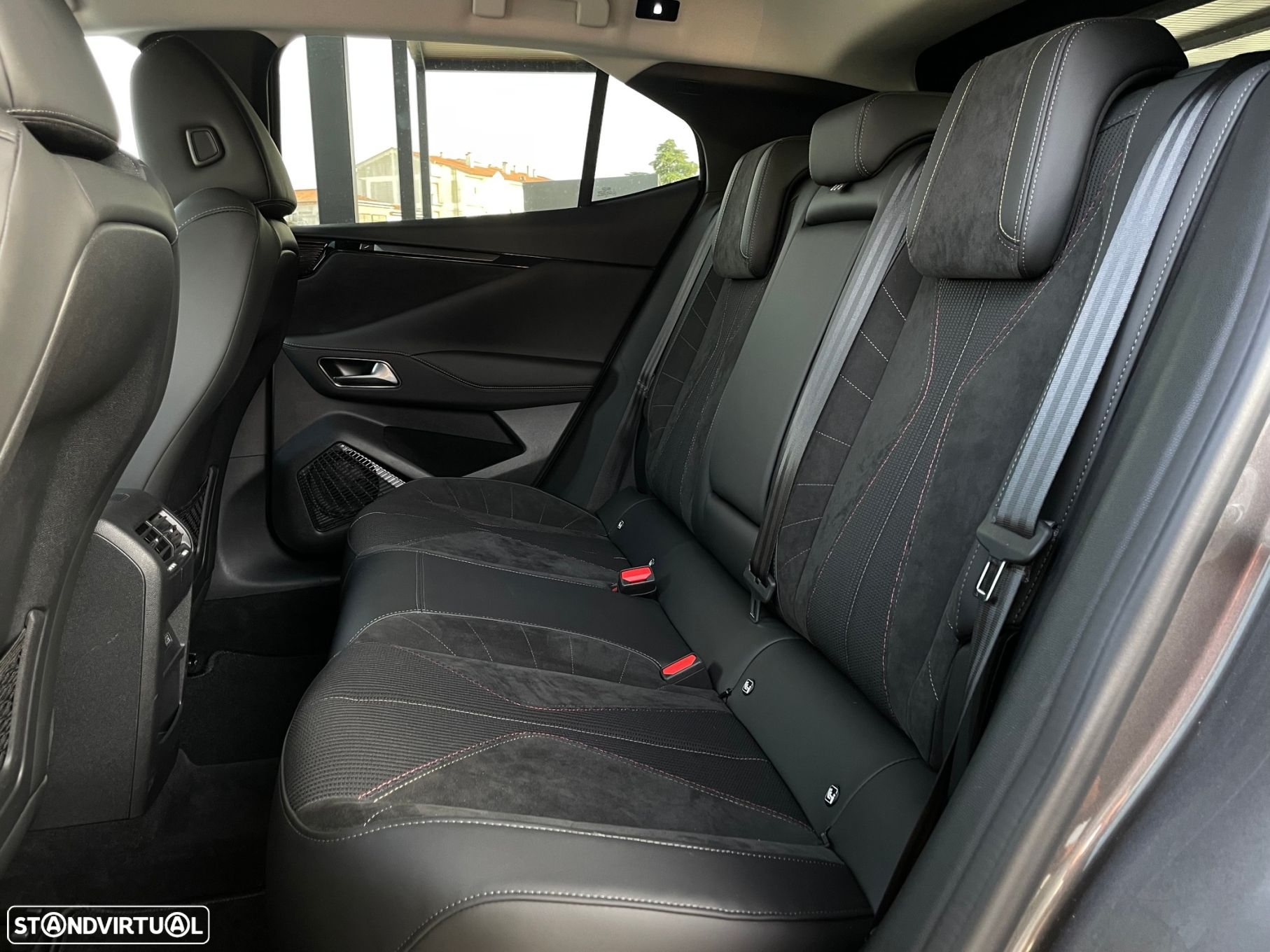 DS DS4 E-Tense Performance Line EAT8 - 18