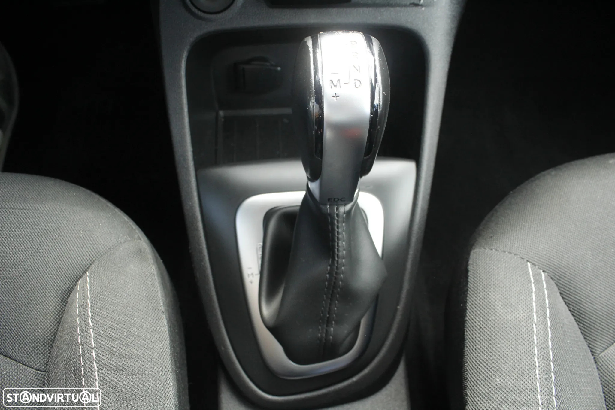 Renault Captur 1.5 dCi Exclusive EDC - 13