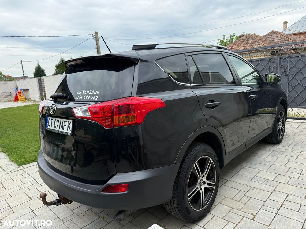 Toyota RAV4 2.2 D-4CAT 4WD Aut Executive - 5