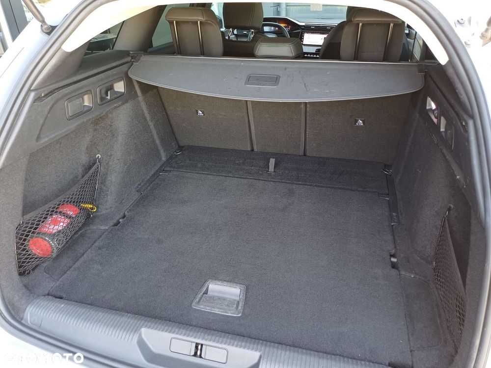 Peugeot 308 1.5 BlueHDi Allure Pack S&S EAT8 - 36