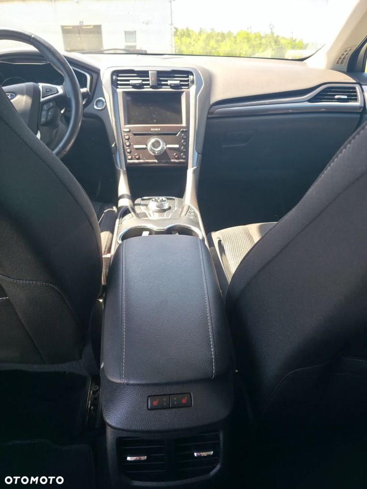 Ford Mondeo 2.0 EcoBlue Titanium - 21