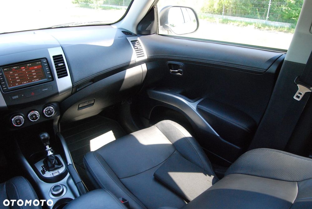 Peugeot 4007 - 30