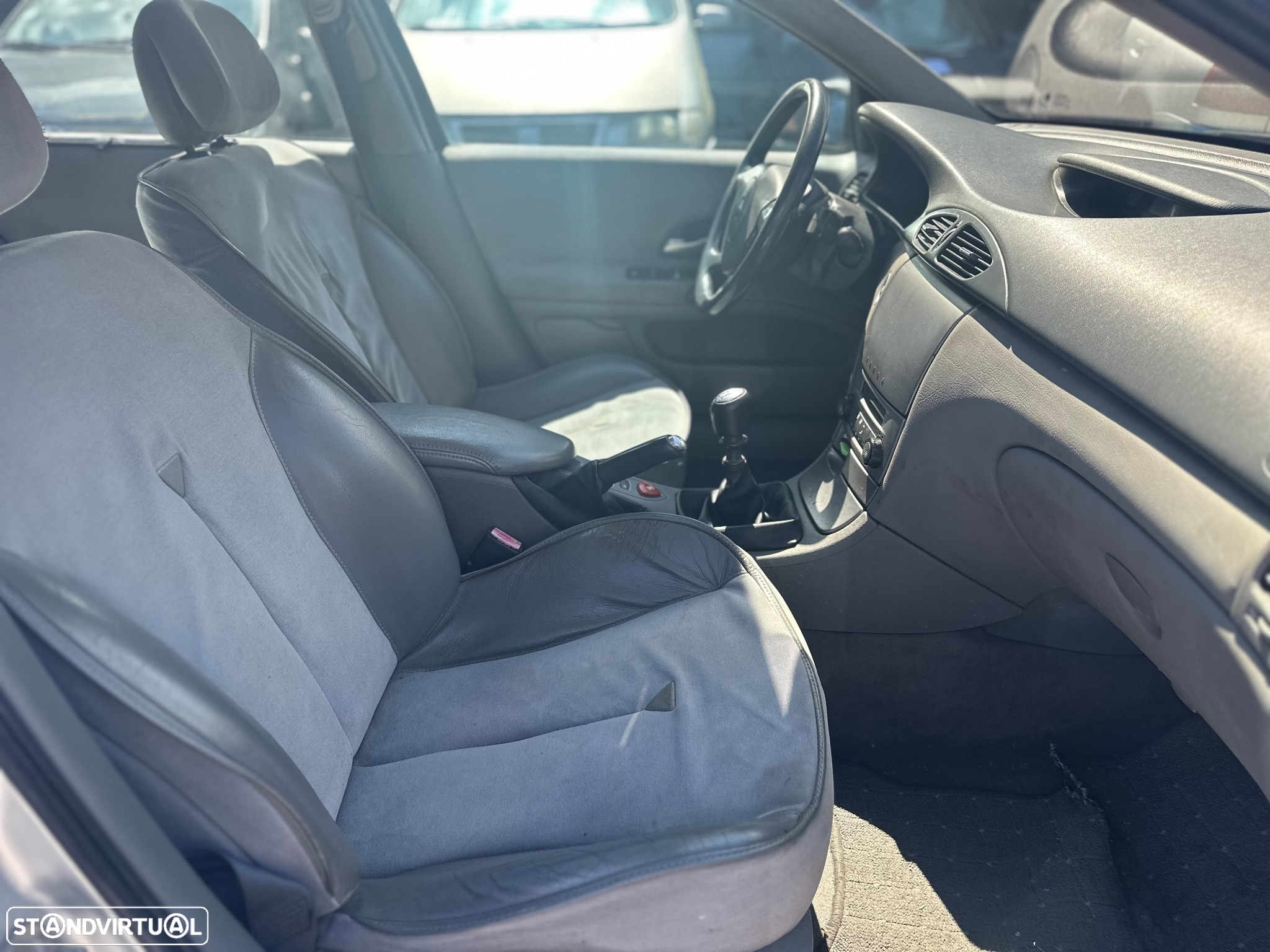 Renault Laguna Break 1.9 dCi Privilège - 6