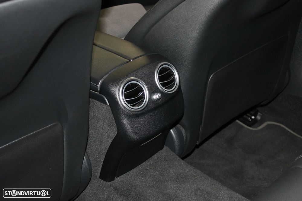 Mercedes-Benz E 300 de Avantgarde - 34