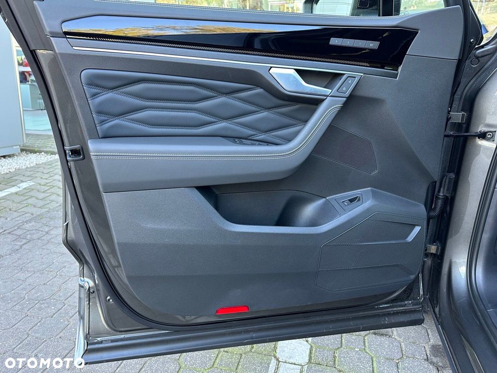 Volkswagen Touareg 3.0 V6 TDI 4Motion R-Line - 11