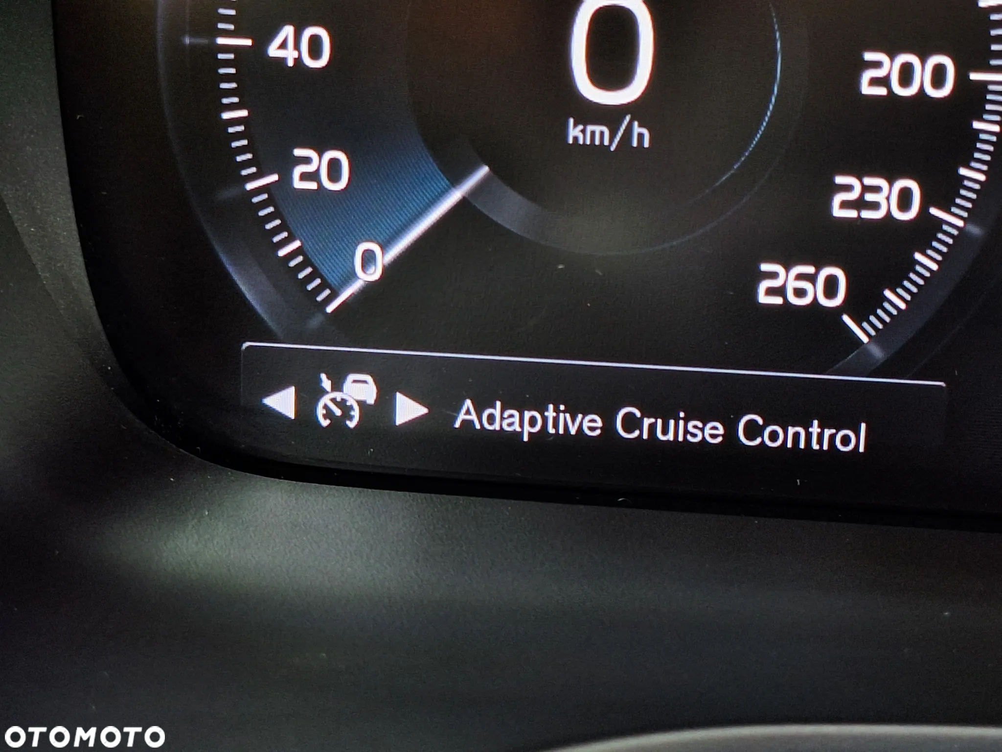 Volvo V60 D4 Momentum Pro - 30