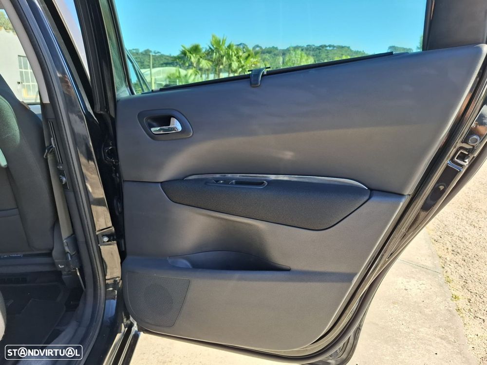 Peugeot 5008 1.6 HDi Tech-Motion CMP6 - 40