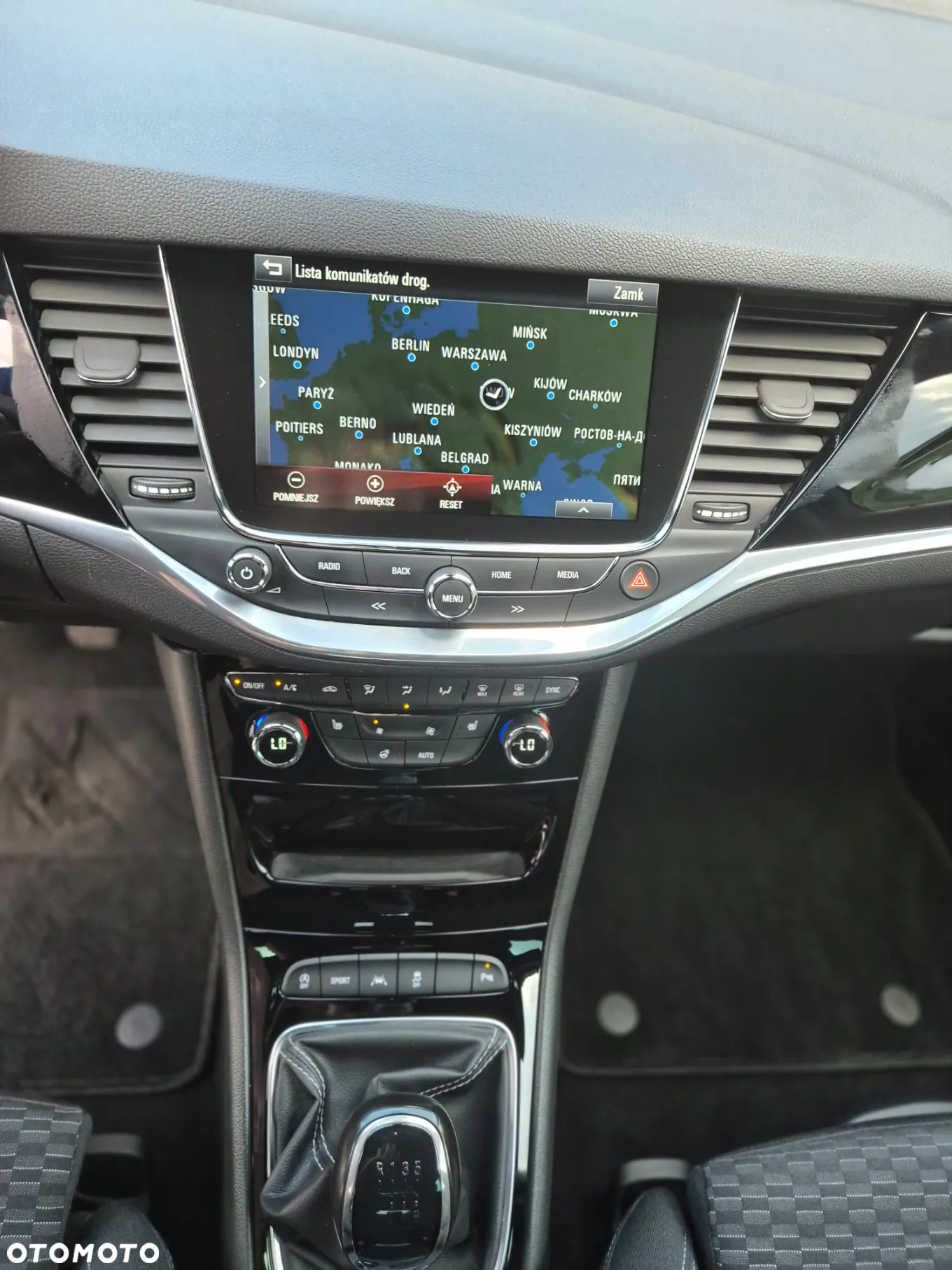Opel Astra - 16