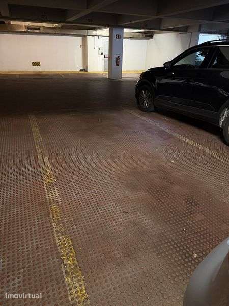 Garagem  no Saldanha (Imaviz) para alugar