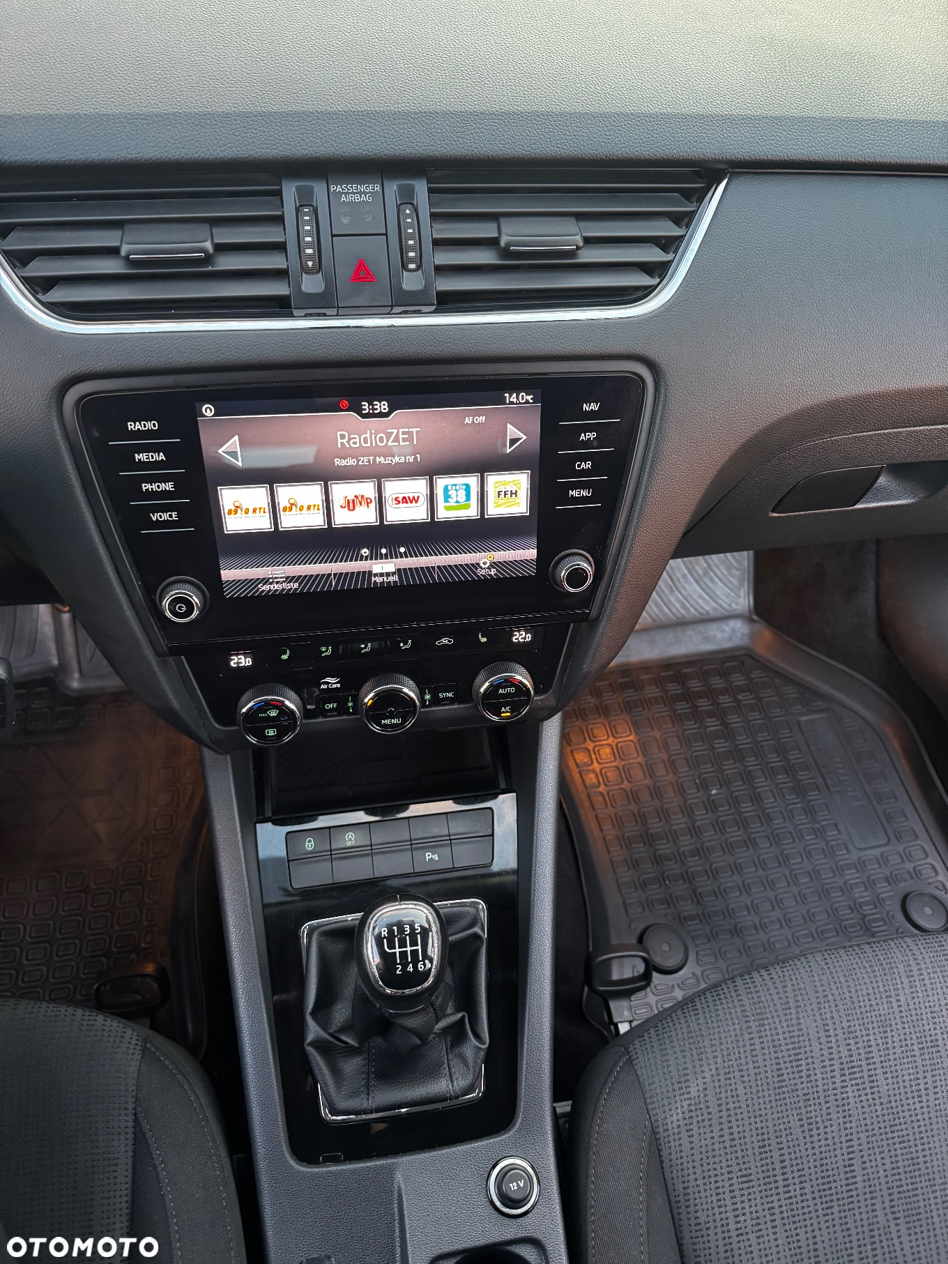 Skoda Octavia Combi 2.0 TDI Style - 22