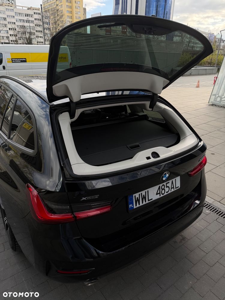 BMW Seria 3 330e Sport Line sport - 18