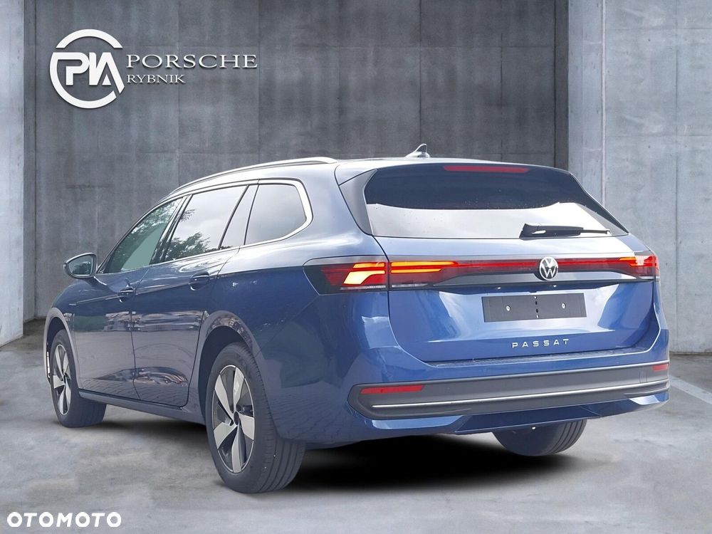 Volkswagen Passat Variant 2.0 TSI Business Plus DSG - 4