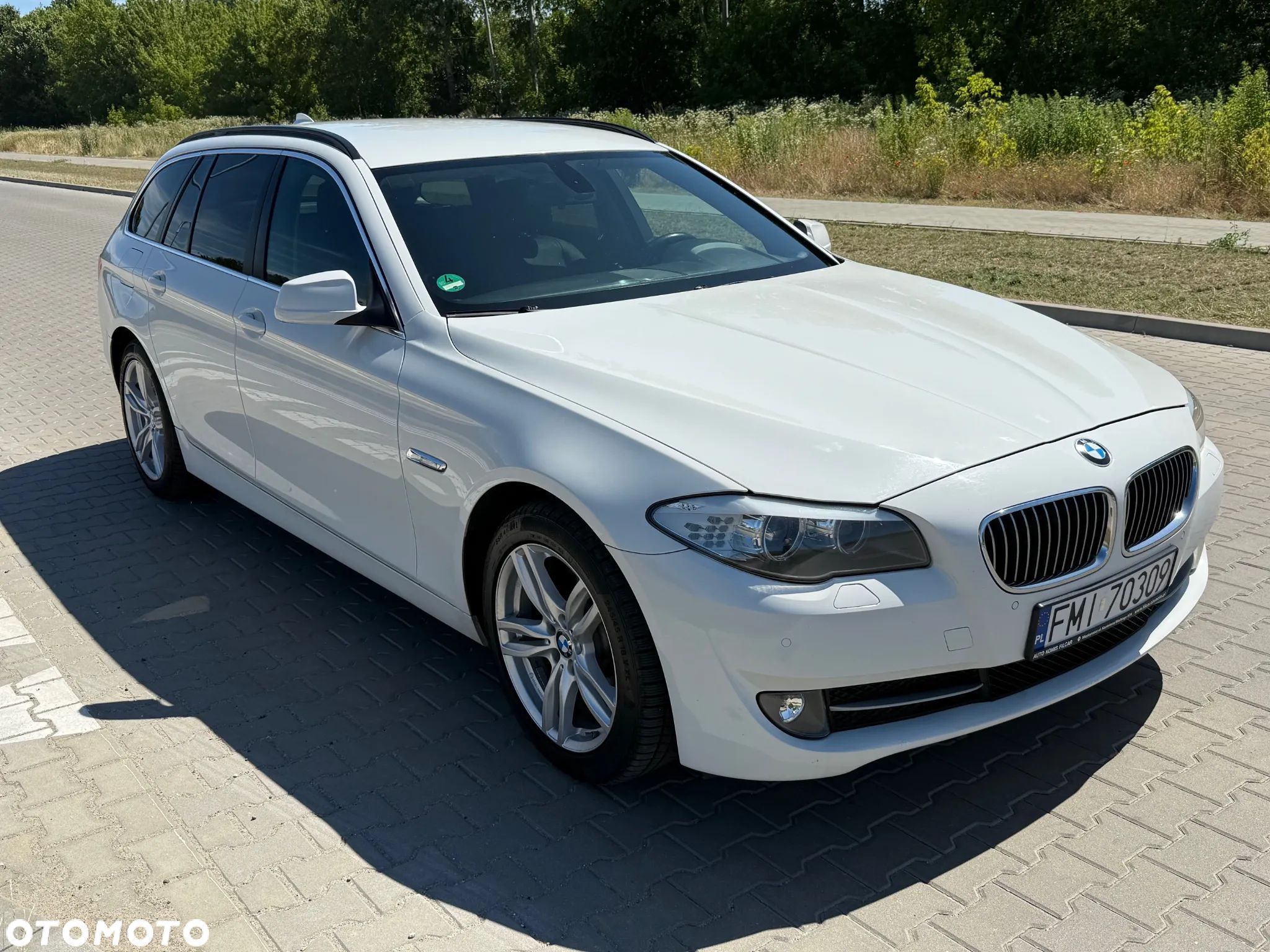 BMW Seria 5 520d Touring - 1