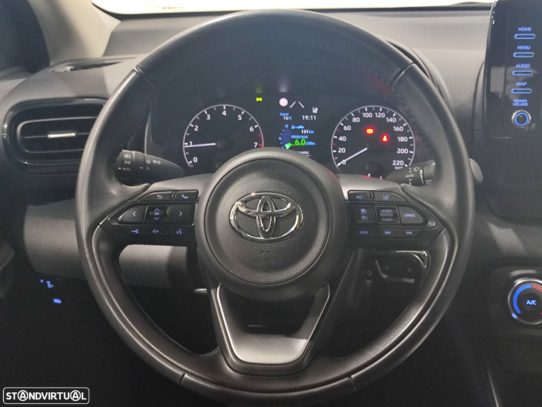 Toyota Yaris 1.0 VVT-i Comfort Plus - 8