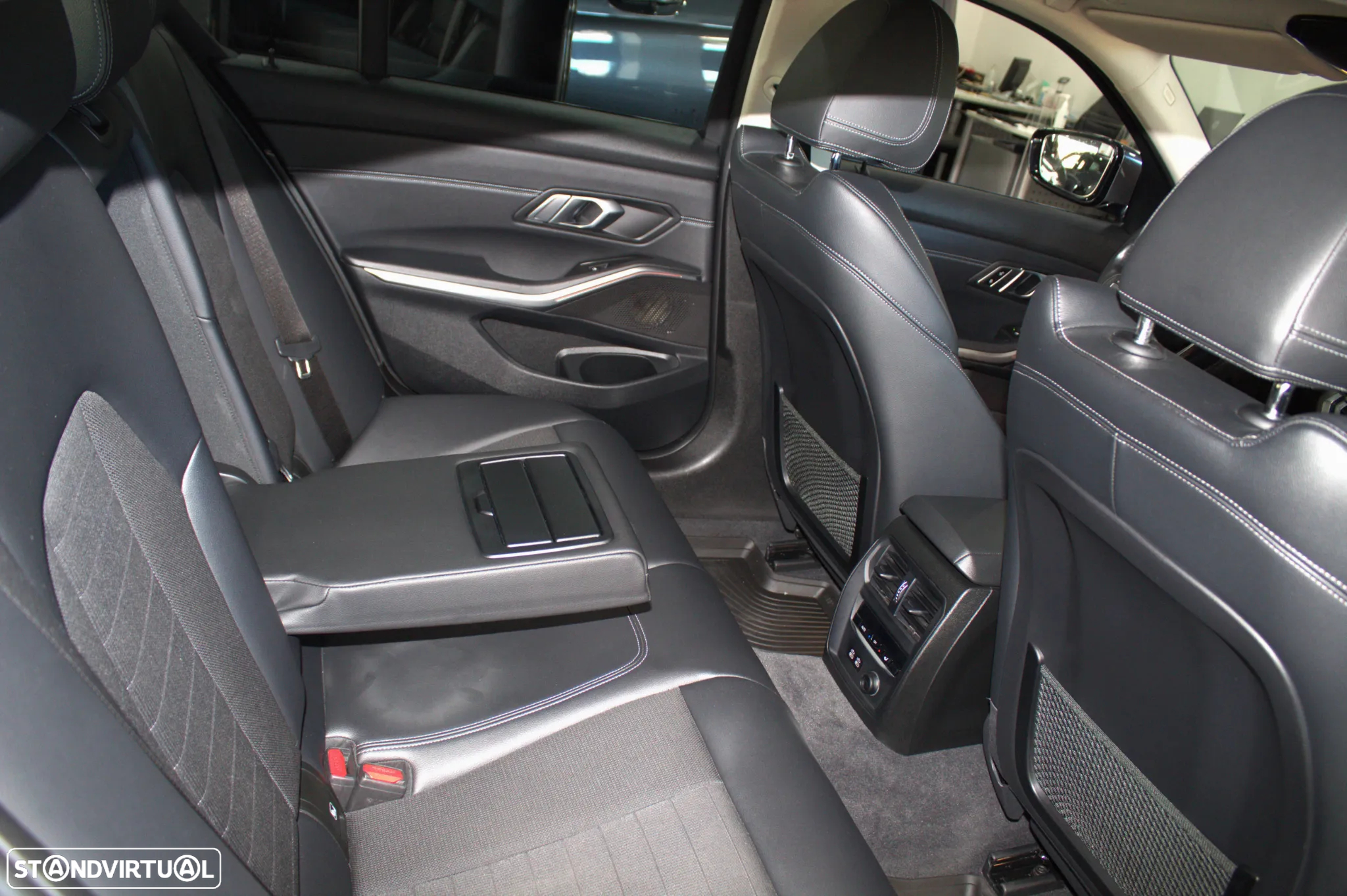 BMW 330 e Auto - 20