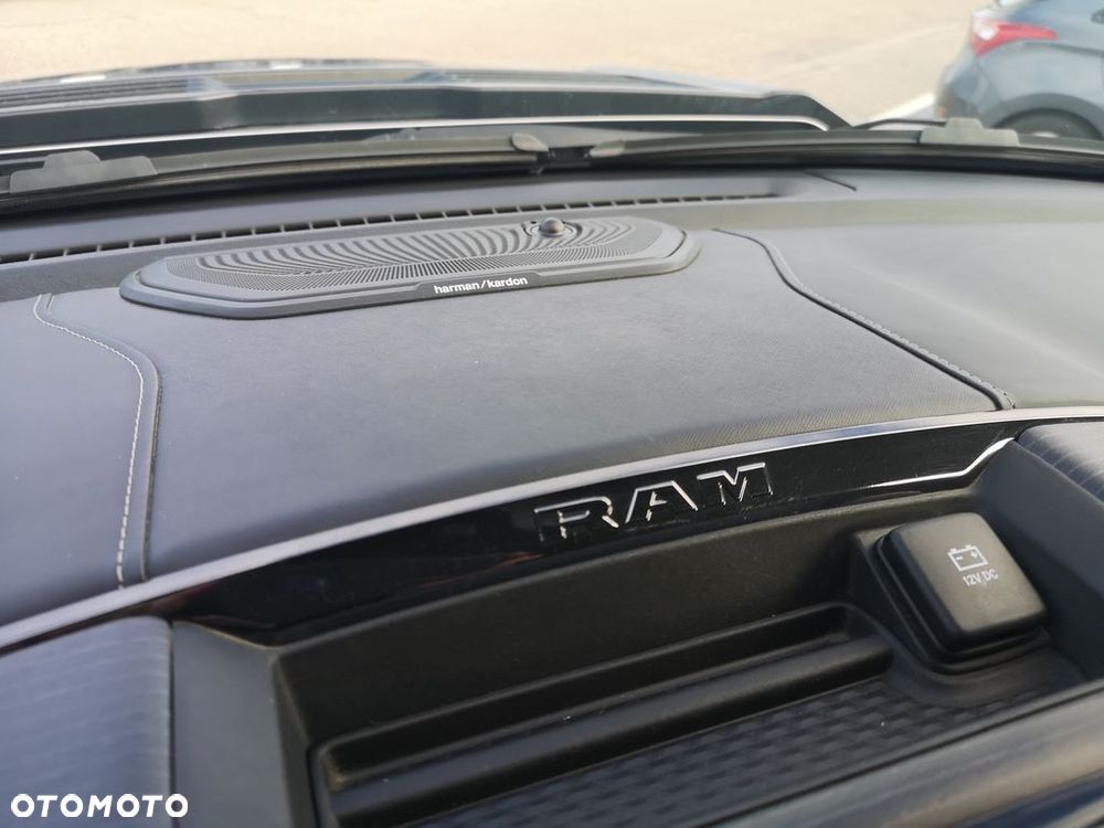 RAM 1500 - 22