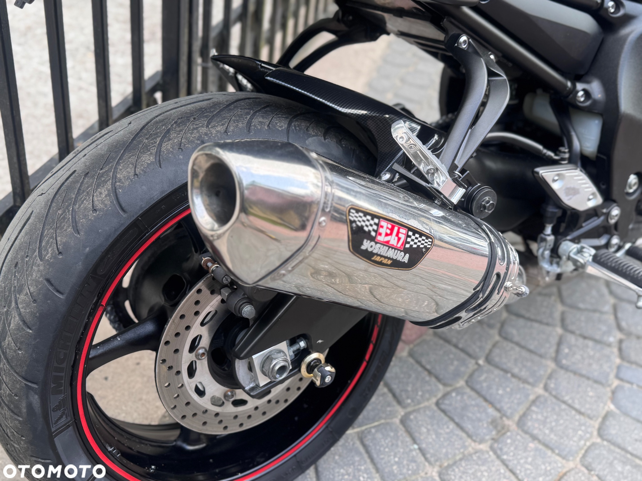 Yamaha FZ8 - 23