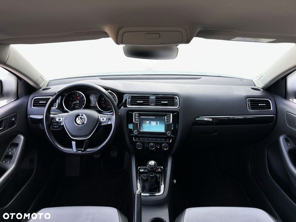 Volkswagen Jetta 1.4 TSI BMT Highline - 16