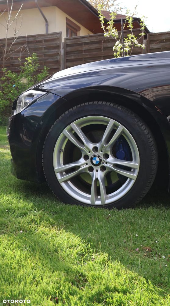 BMW Seria 3 335i xDrive M Sport - 17