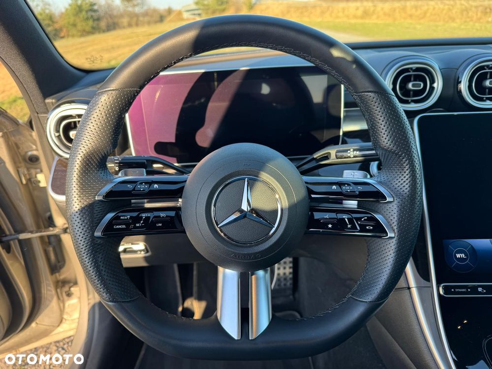 Mercedes-Benz Klasa C 200 4Matic 9G-TRONIC AMG Line Advanced - 16