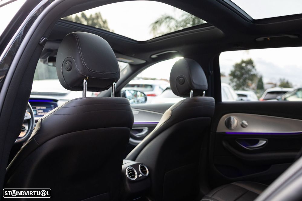 Mercedes-Benz E 300 de AMG Line - 17