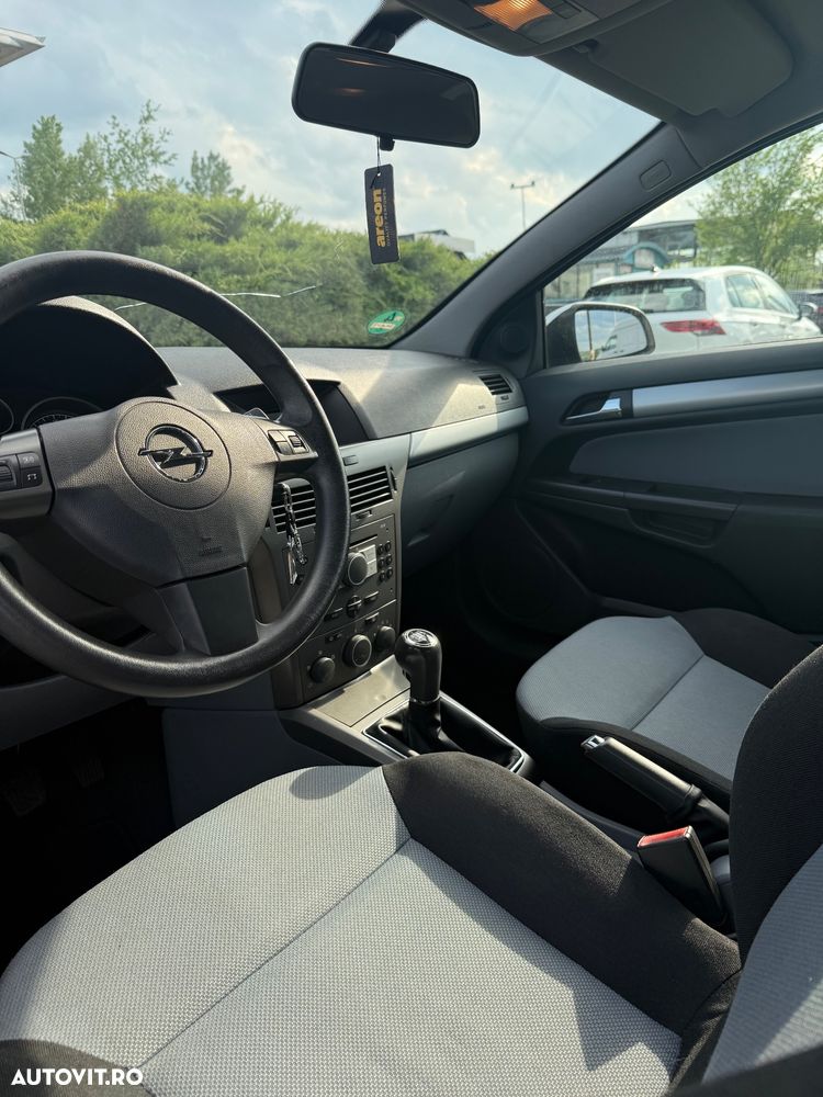 Opel Astra 1.4i Enjoy - 4