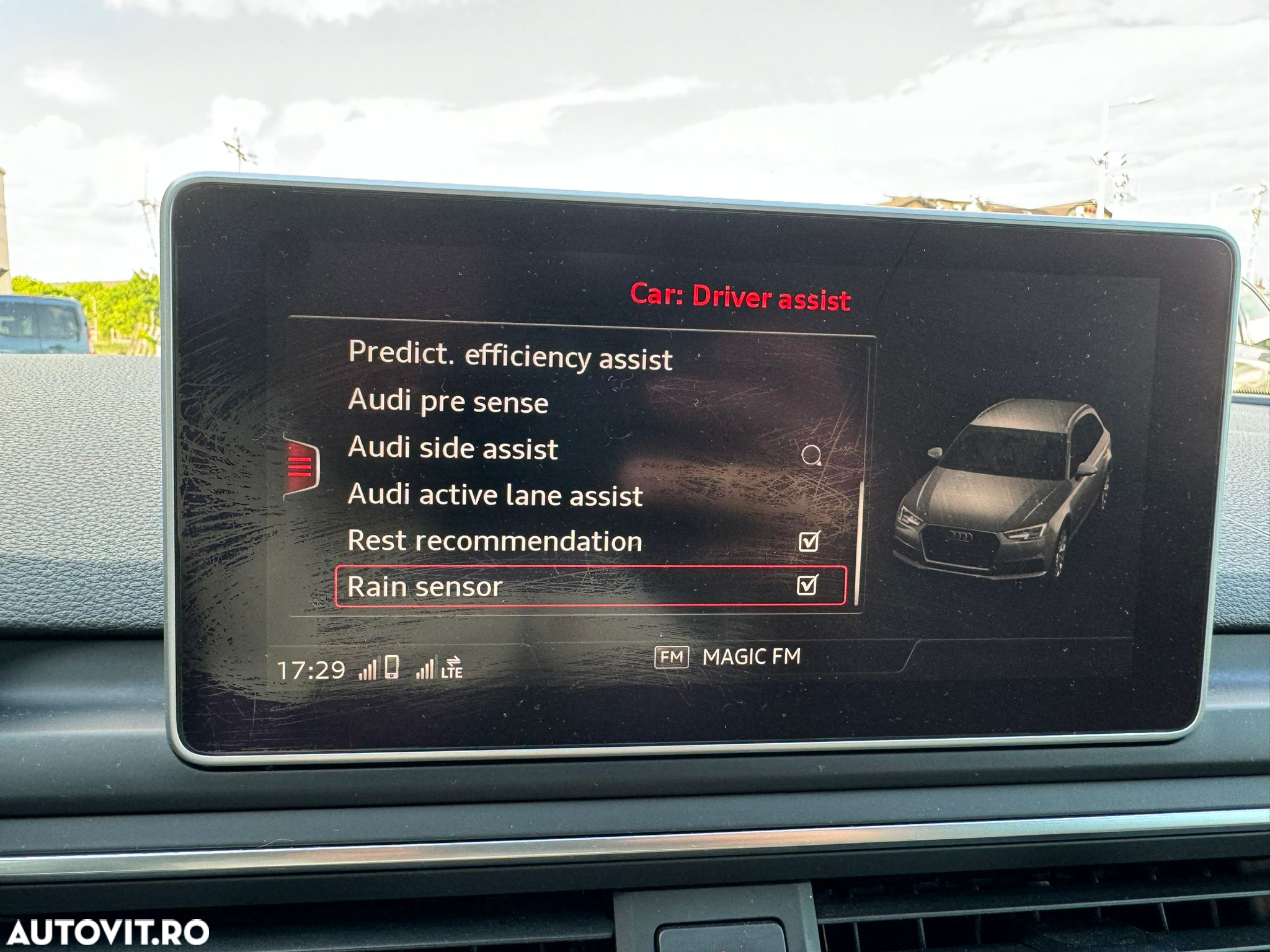 Audi A4 Avant 2.0 TDI ultra S tronic - 22