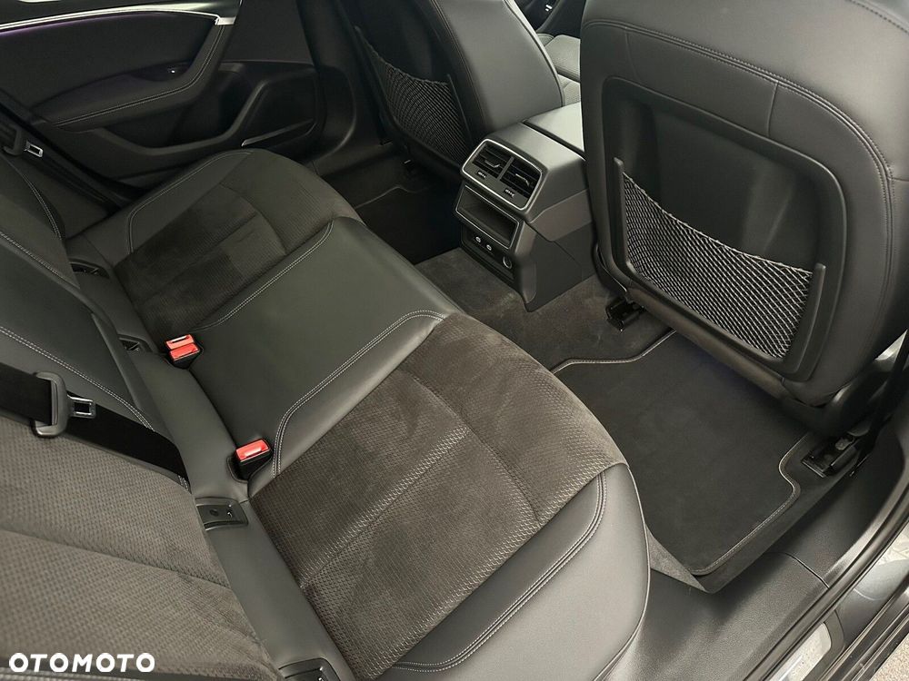 Audi A6 - 12