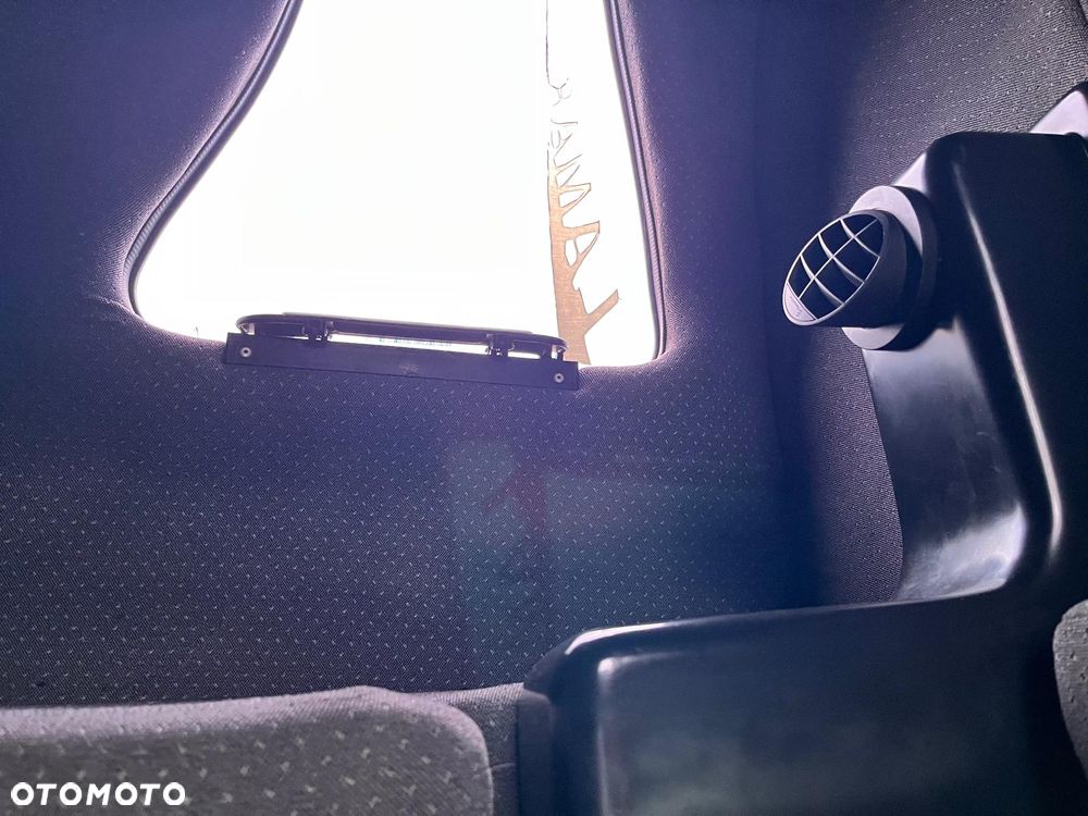 Mercedes-Benz SPRINTER - 6