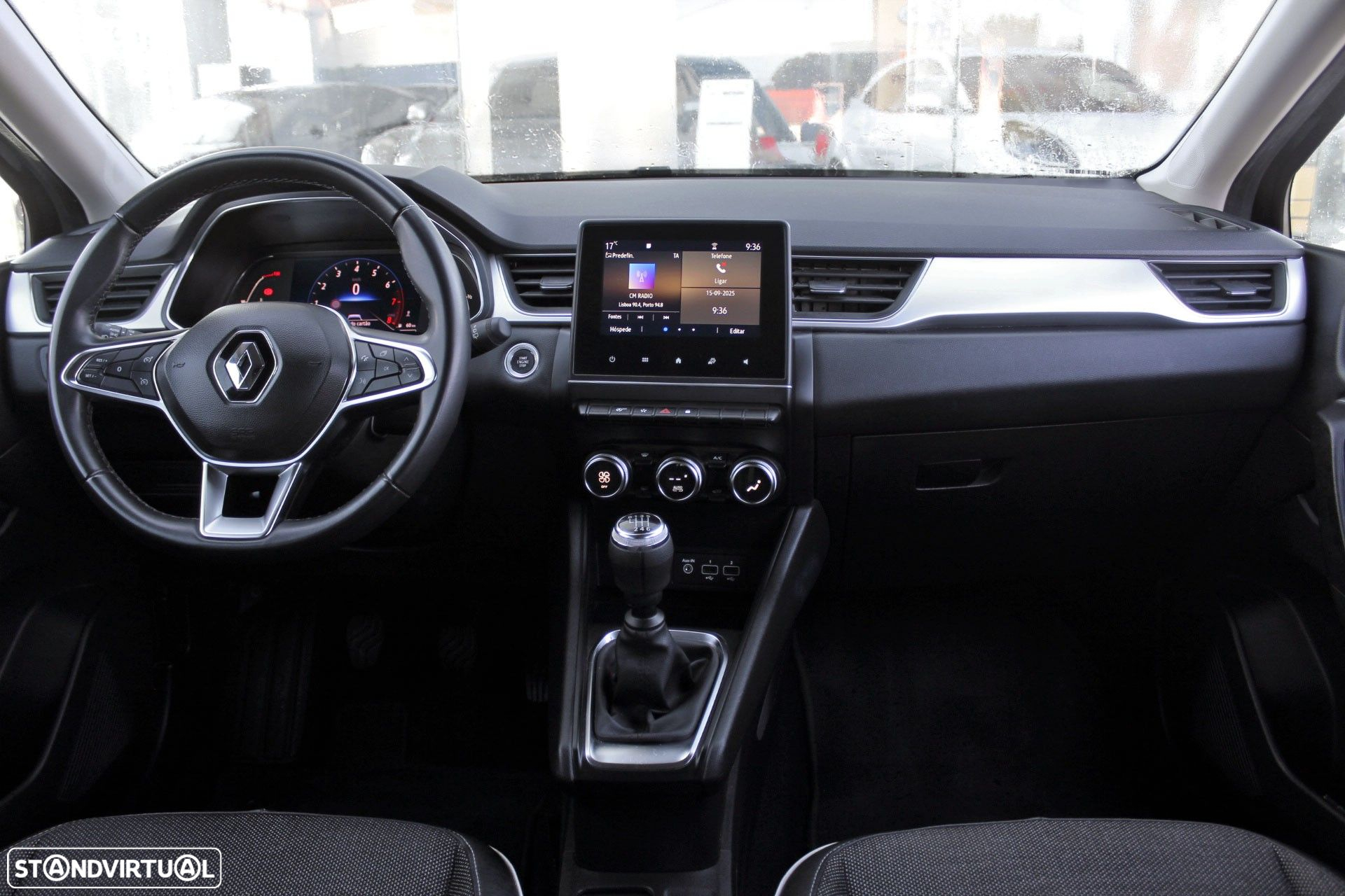 Renault Captur - 26