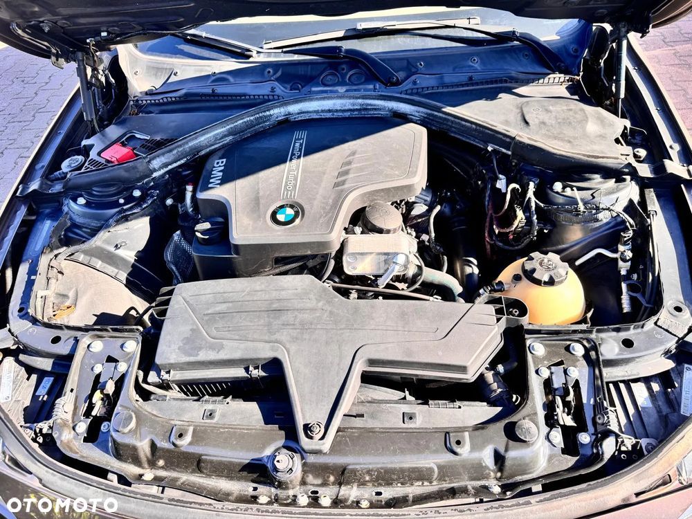 BMW Seria 3 - 28