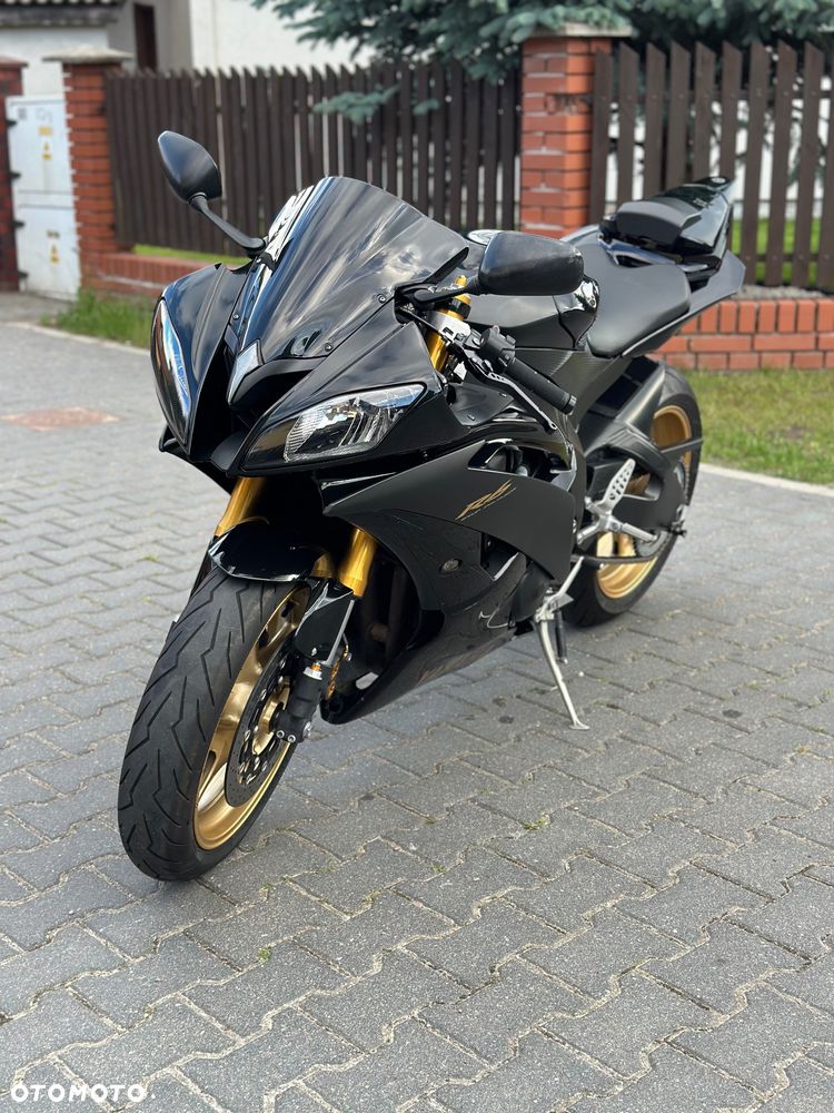 Yamaha R6 - 22
