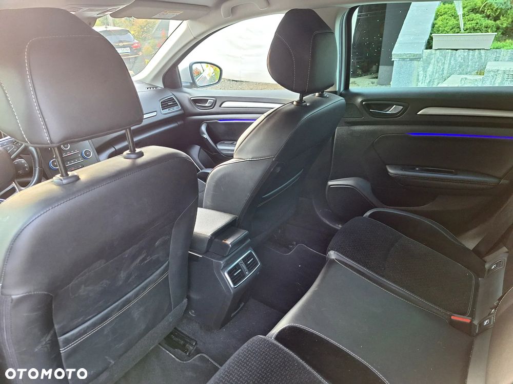 Renault Megane 1.5 Blue dCi Intens - 4