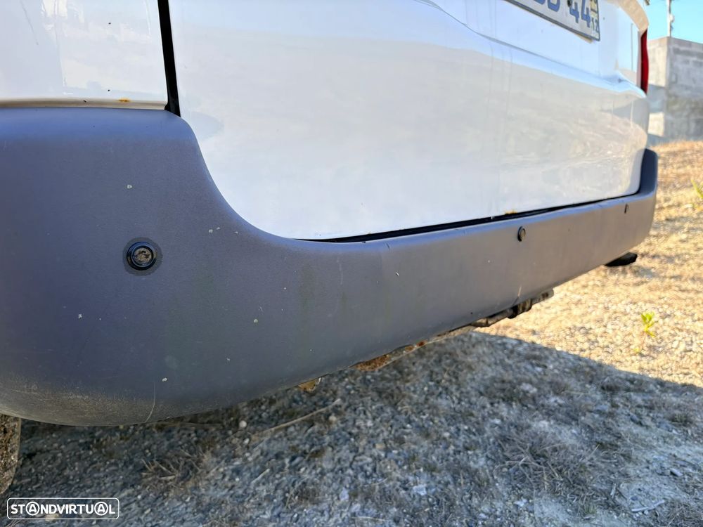Toyota HiAce 2.5 D-4D 2.6T - 8