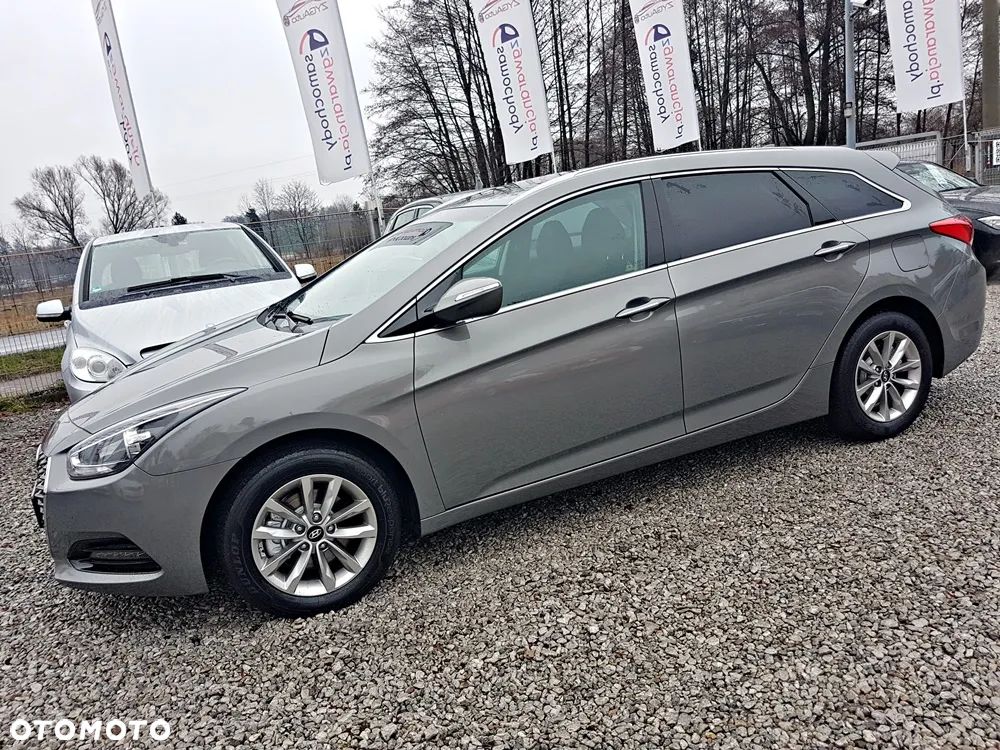 Hyundai i40 Kombi blue 1.6 CRDi DCT Space Plus - 4