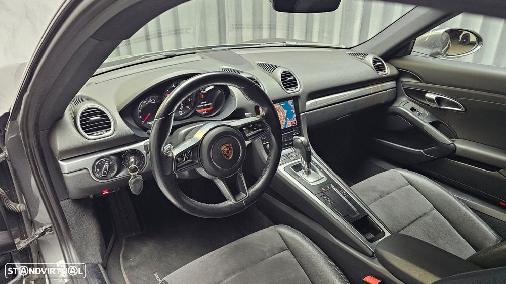 Porsche 718 Cayman 2.0 PDK - 11