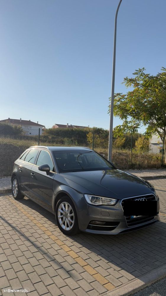 Audi A3 Sportback 1.6 TDI Attraction S tronic - 1