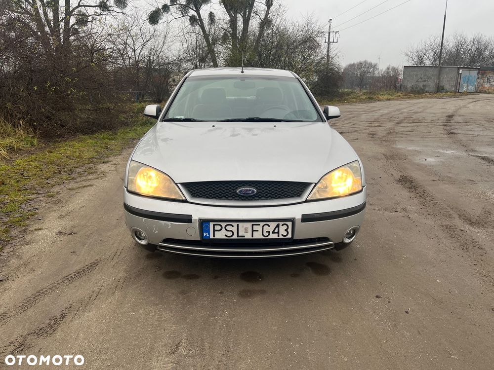 Ford Mondeo 2.0 TDDi Ghia - 8