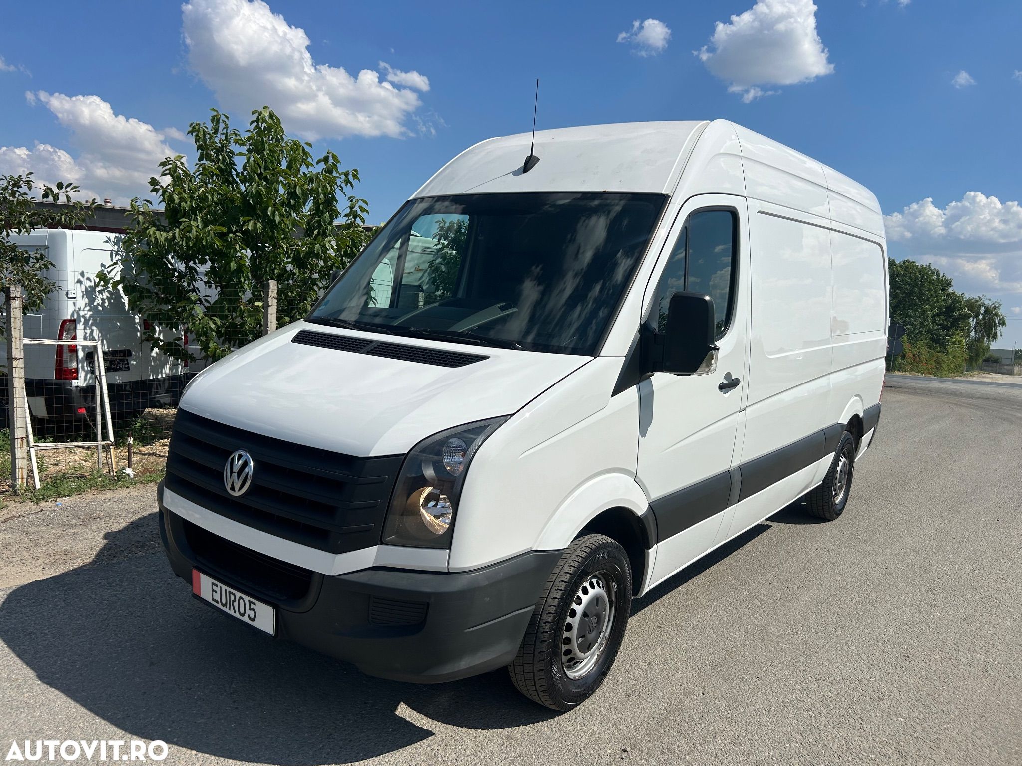 Volkswagen Crafter - 1