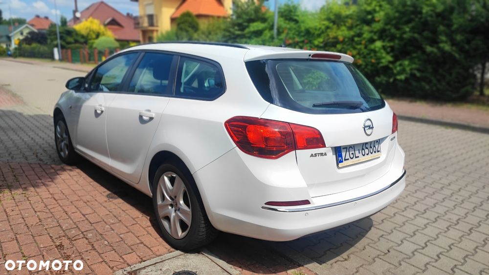 Opel Astra - 2