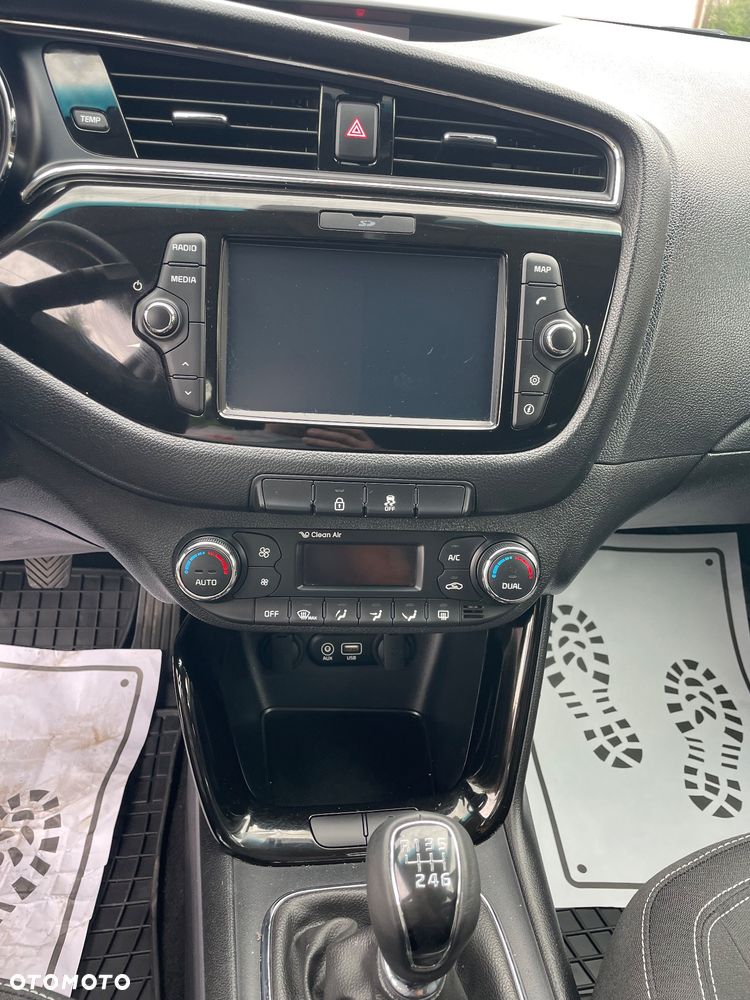 Kia Ceed SW 1.4 Vision - 23