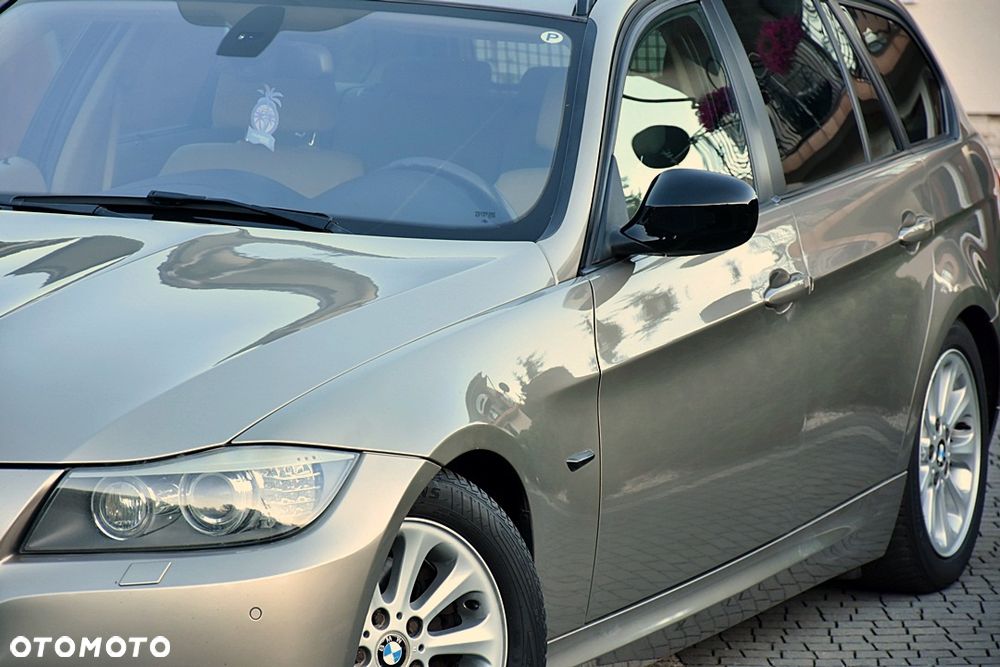 BMW Seria 3 320i Edition Sport - 9