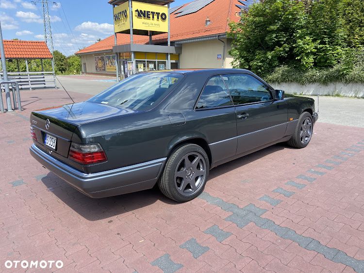 Mercedes-Benz Klasa E - 16