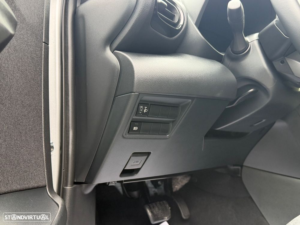 Toyota Yaris Cross 1.5 HDF Square Collection - 32