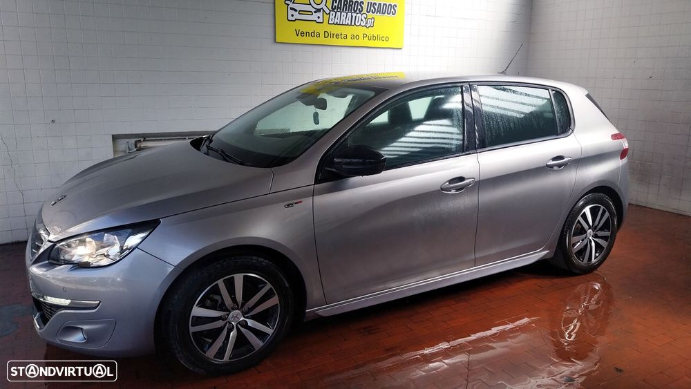 Peugeot 308 1.2 PureTech Allure J18 - 18