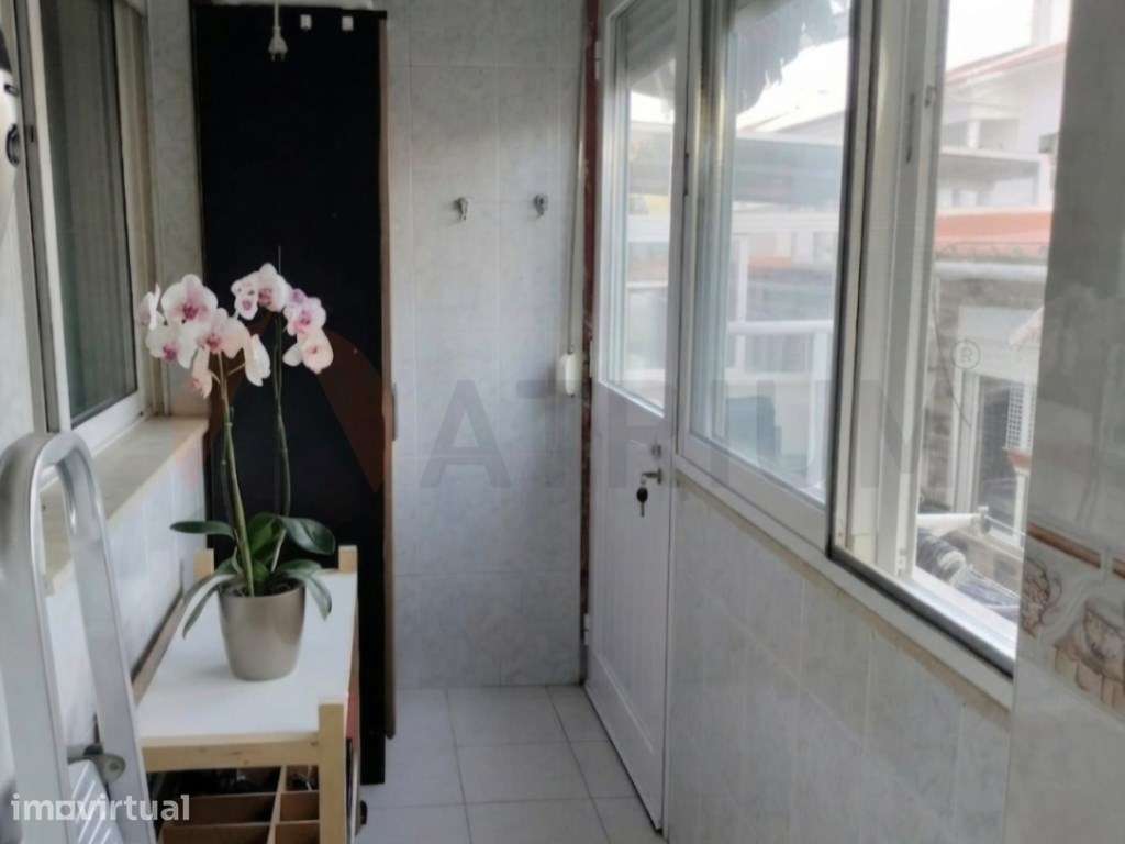 T3 Totalmente Remodelado no Montijo com Quintal e Anexo T0 - Grande imagem: 3/15