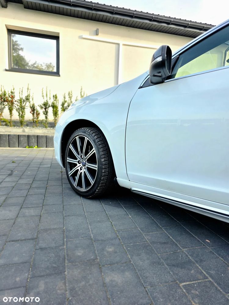 Volvo V60 T6 AWD Summum - 10